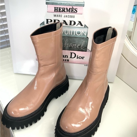 SEYCHELLES LAST CHANCE BOOT IN TAN PATENT LEATHER - Picture 3 of 6